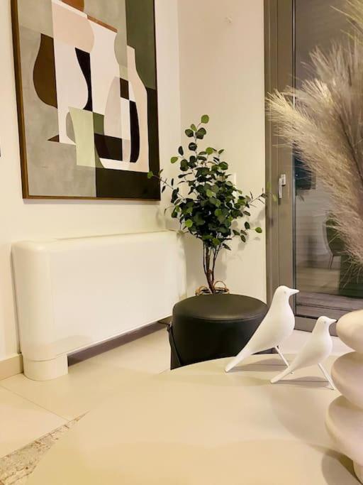 Luxury Maisonette With Shared Pool Athens Ngoại thất bức ảnh
