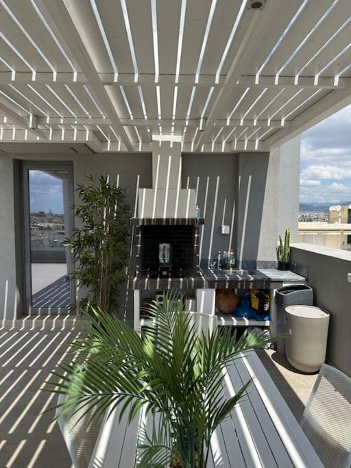 Luxury Maisonette With Shared Pool Athens Ngoại thất bức ảnh