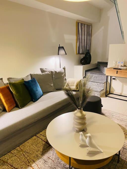 Luxury Maisonette With Shared Pool Athens Ngoại thất bức ảnh